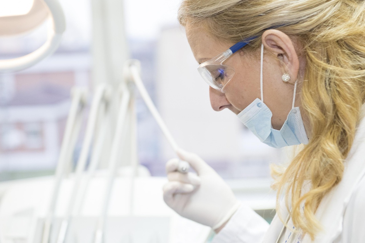 finden sie erfahrene ärzte in ihrer nähe, die ihnen bei gesundheitsfragen zur seite stehen. vertrauen sie auf kompetente medizinische betreuung und behandlung von fachleuten in verschiedenen disziplinen.